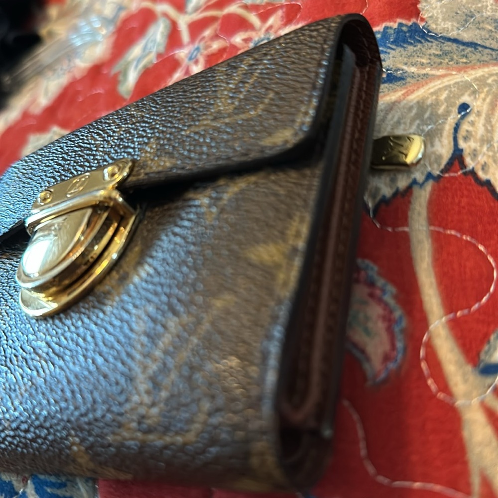 Louis Vuitton Monogram Koala Wallet - Picture 5 of 11